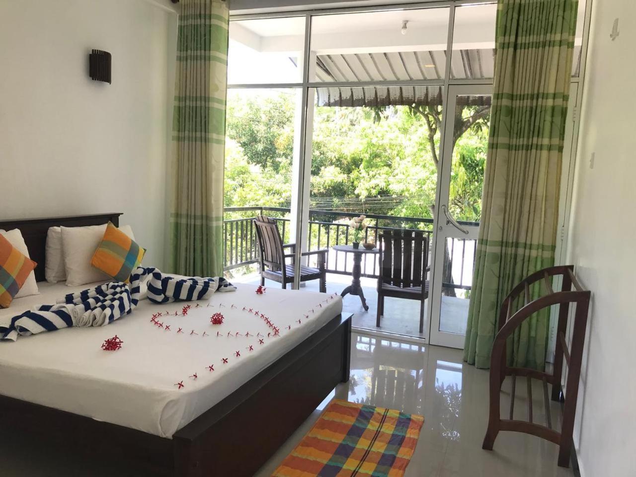 Sea Zone Resort Mirissa Exterior photo
